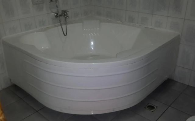 GrandVenice Hotel and Suites