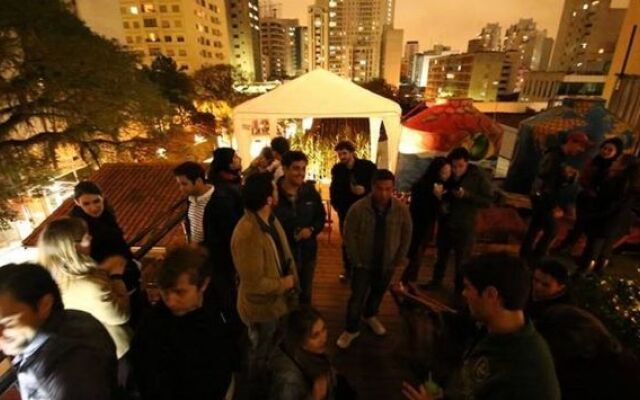 Bee.W Hostel Bar