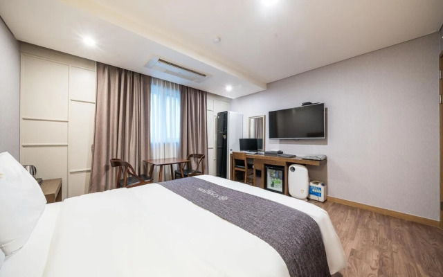 Bundang Carlton