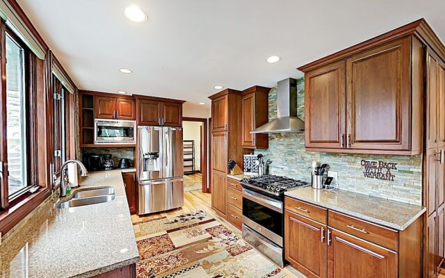 135 Aspen - 3 Br Townhouse