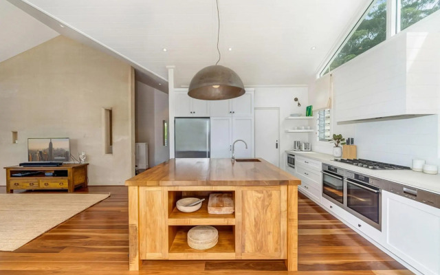 Coast at Hyams 4pm Check Out Sundays