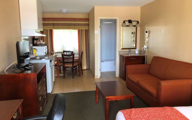 Red Pine Inn & Conference Centre