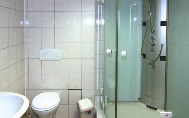 Apartment in Schwerin with a shared wellness