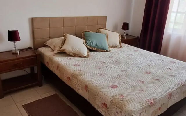 Remarkable 1 Bedroom Apartment Costa da Caparica