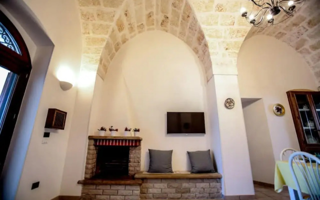 Esclusiva Villa a Ostuni con Piscina 1km dal Mare