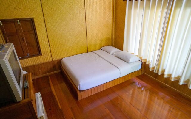 Baan Siriporn Resort
