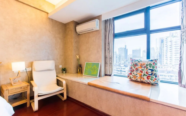 Summer Flower Apartment