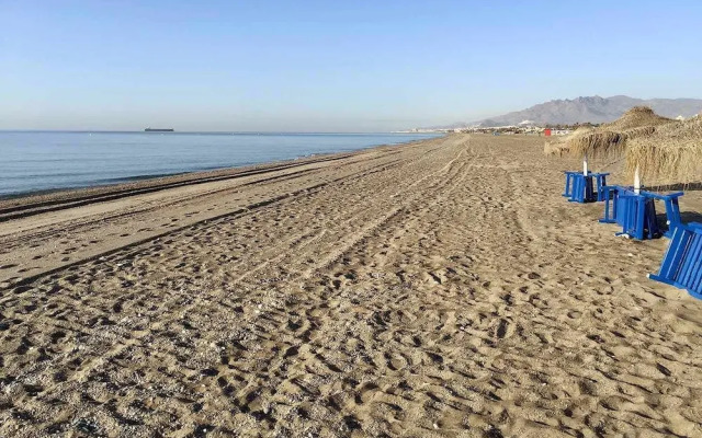 Venavera H21a - 2 Dorm / 1bath Walk to Beach