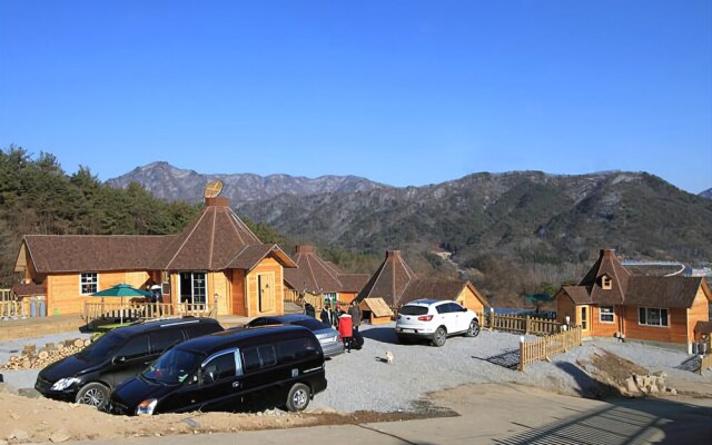 Hwacheon Finland Village Pension