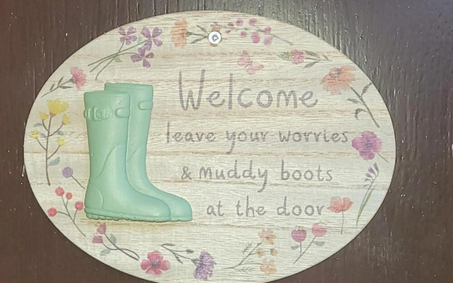 Quackers-seaside Village-pet Friendly-parking-