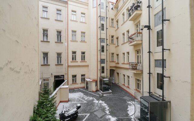 3-bedrooms apartment in center of Prague