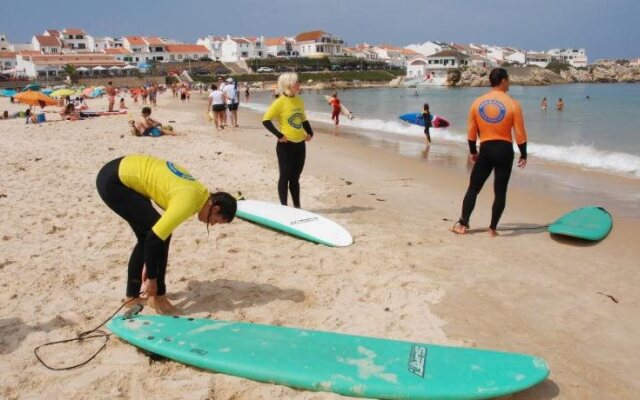 Freesurf Camp Hostel
