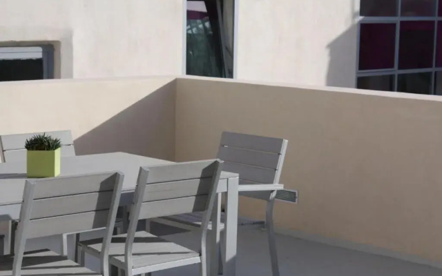 Community Rooms & Wine