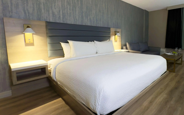 Radisson Hotel Montreal Airport
