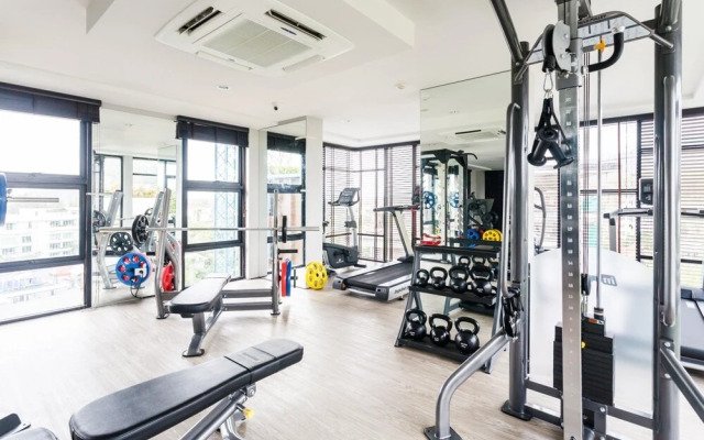 6Av 703 - Large Apartment in Surin Beach