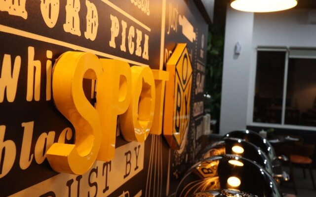 Front One Inn Kediri