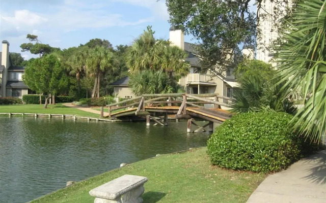 Laurel Court #308