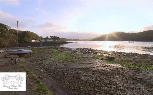 Domaine De Moulin Mer