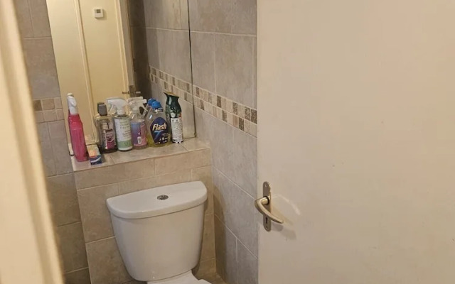 Cozy London Apartment Near River Thames