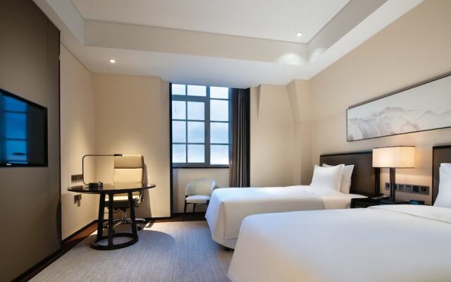 Crown Plaza Hotel Huailai