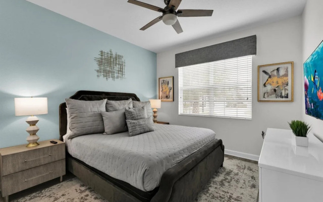 4724 Sleepy Hollow Drive