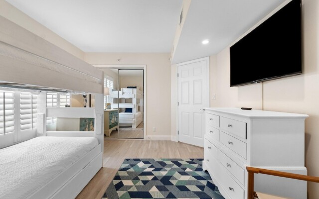 Seaspray East 825-gulf Front