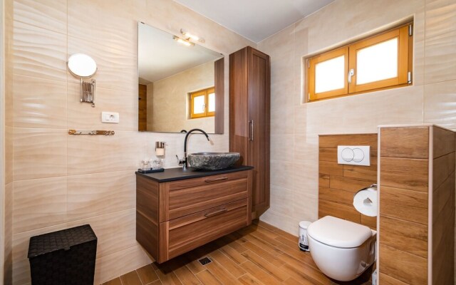 Apartment Lucija Novum