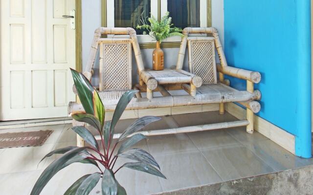 OYO Life 92960 Rumah Kos Kita
