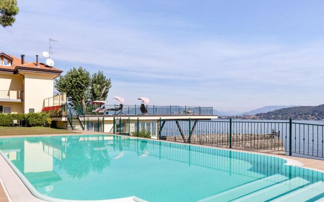 Residence Located on the Shores of Lake Maggiore