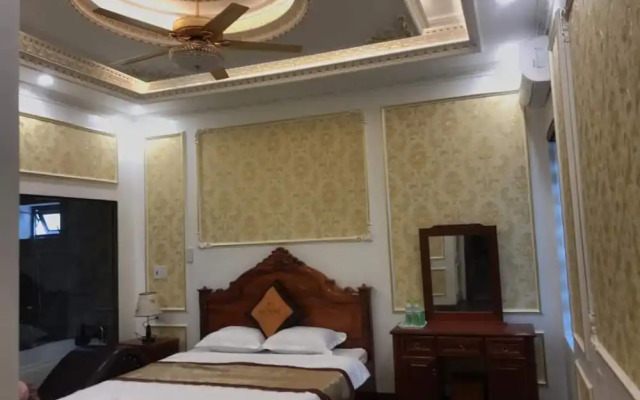 Nam Phong Hotel