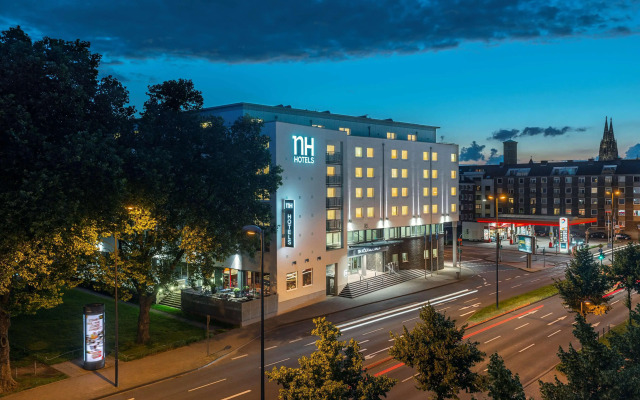 hotelImage