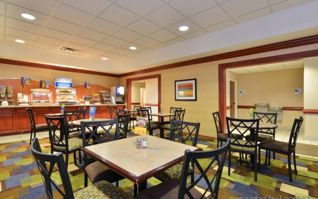 Holiday Inn Express Campbellsville by IHG