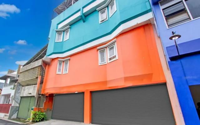 Hotel O Semarang near Kota Lama Semarang formerly Kamarkoe Residence