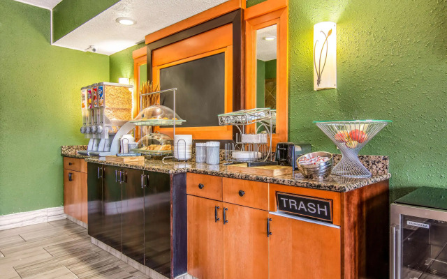 Econo Lodge at Wanamaker