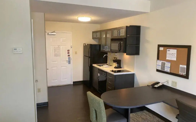 Candlewood Suites Hattiesburg by IHG