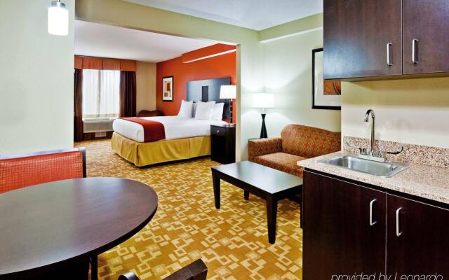 Holiday Inn Express Hotel & Suites Memphis/Germantown, an IHG Hotel