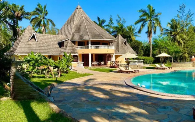 Sunset Villa Diani