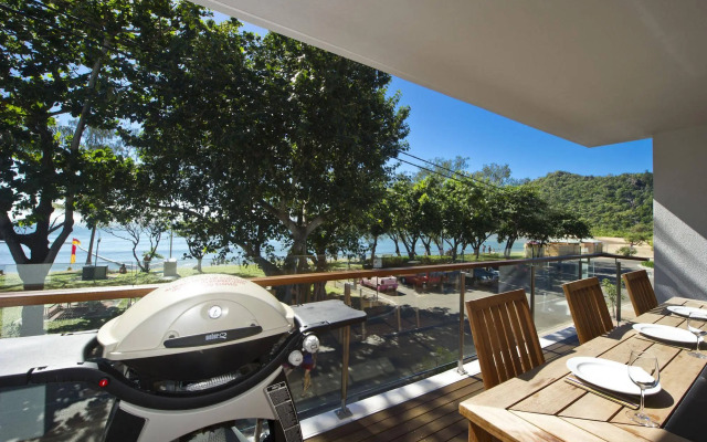 Maggies Beachfront Apartments