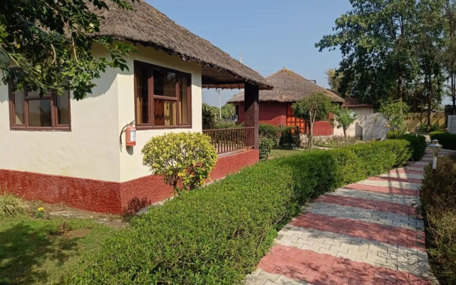 Rhea Safari Lodge