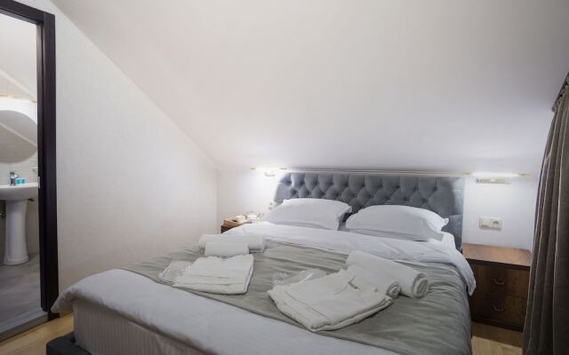 Hotel 9 rooms
