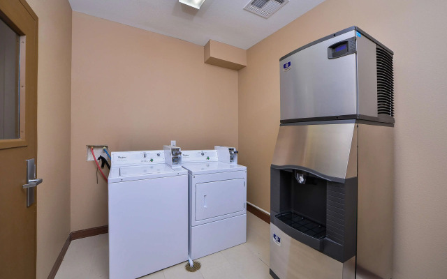 Americas Best Value Inn & Suites Cuero