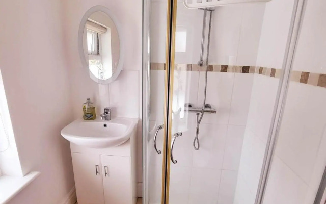 Beautiful Ensuite Beachfront Room Worthing Homestay