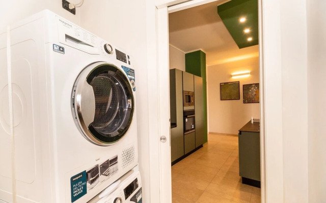 Cit Turin Flat with Panoramic Balcony