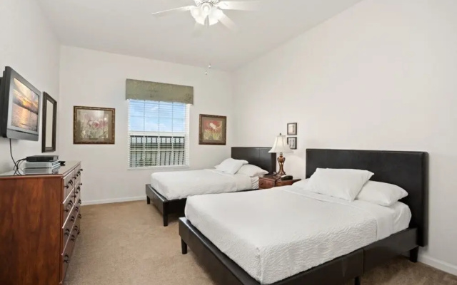 Pool View Penthouse 3 Bedroom Condo