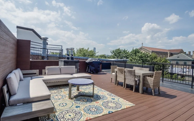 Deedee's Lofts at Grove II