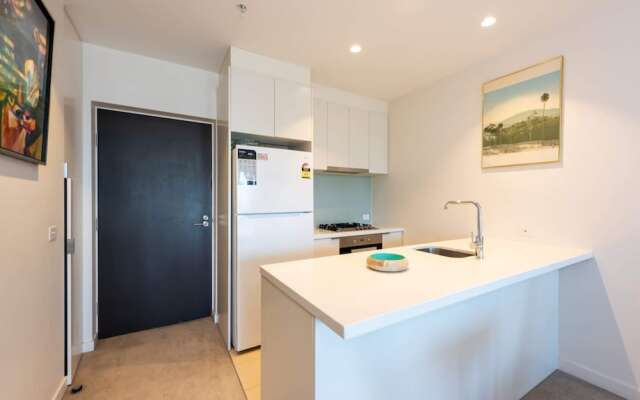 Beautiful View 2B Unit in the Heart of Southbank!