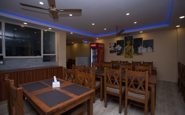 OYO 226 Hotel Pokhara Blue Lake