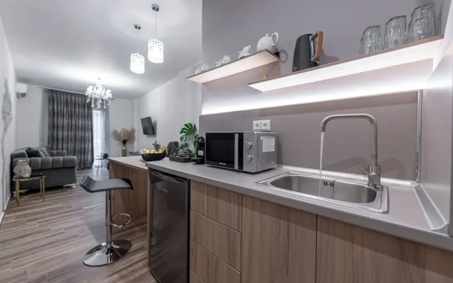 Koukaki Luxury Suites