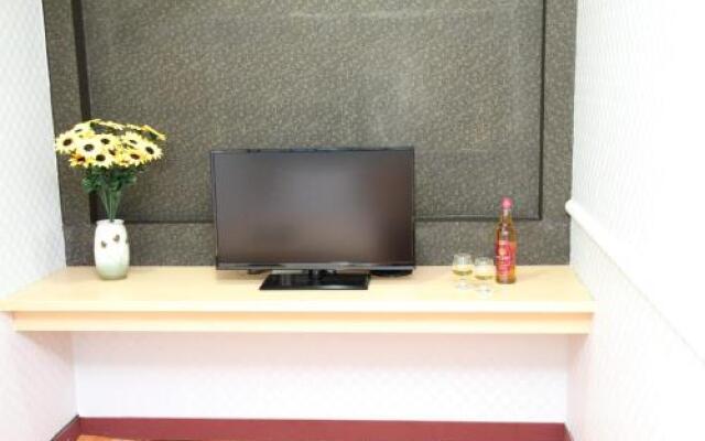 Yadu Hotel