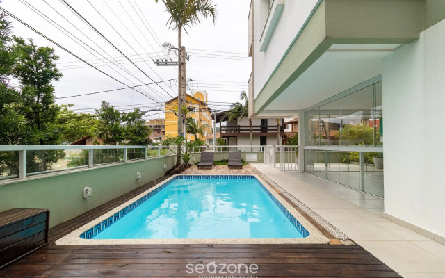 Apto c/sacada e churrasq a 150m da praia SDP0206